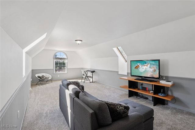 406 Ivanhoe Avenue, Wadsworth, OH 44281