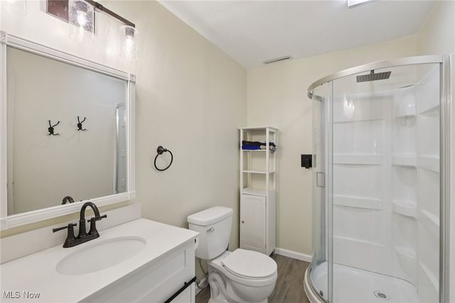 406 Ivanhoe Avenue, Wadsworth, OH 44281