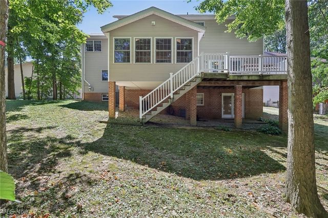 406 Ivanhoe Avenue, Wadsworth, OH 44281