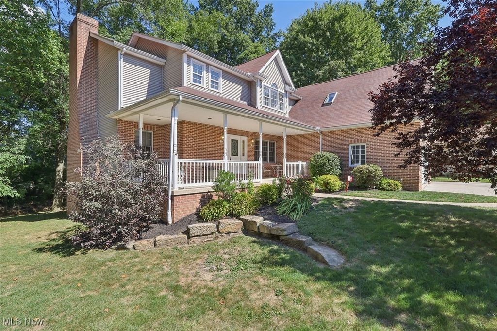 406 Ivanhoe Avenue, Wadsworth, OH 44281