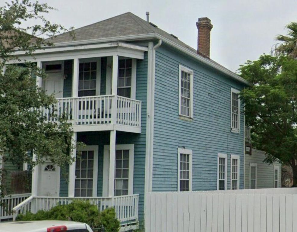 3410 Sealy Street, Galveston, TX 77550