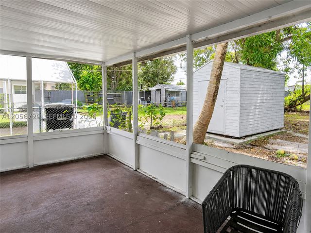 740 NW 130th St, North Miami, FL 33168