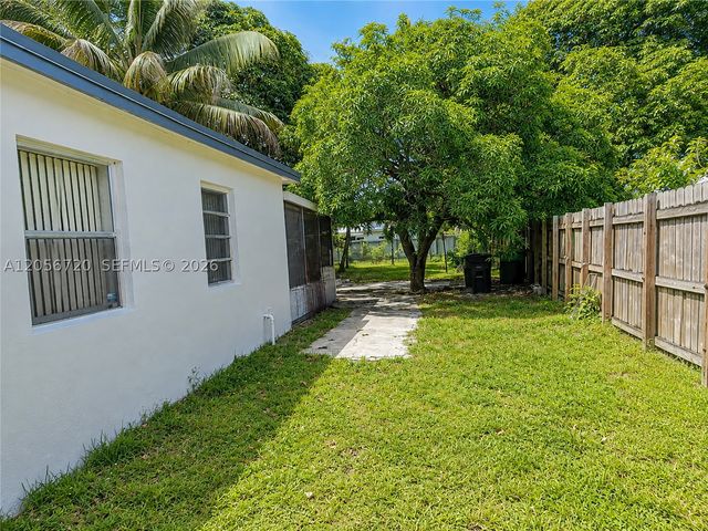 740 NW 130th St, North Miami, FL 33168