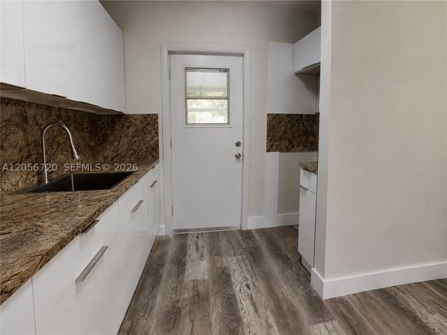740 NW 130th St, North Miami, FL 33168