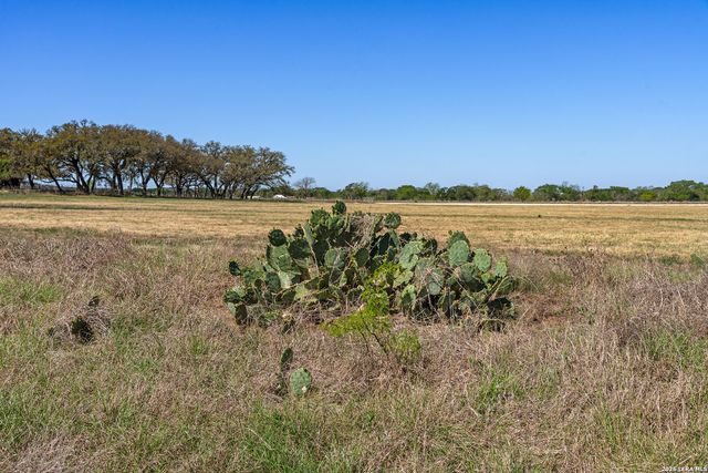 0010 Clearwater, Comfort, TX 78013