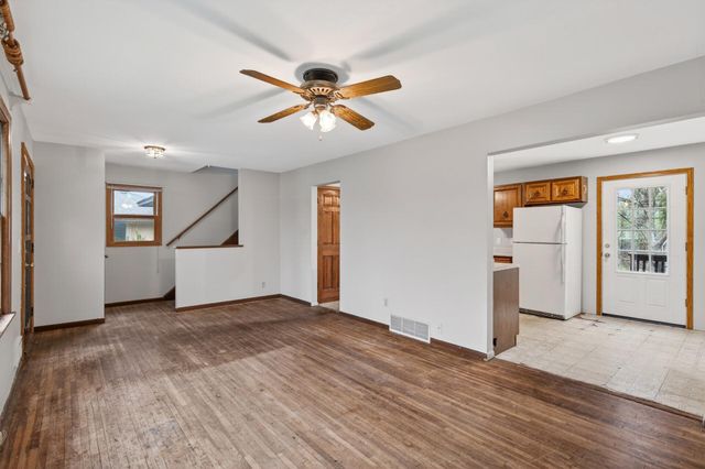 337 104th Lane NE, Blaine, MN 55434