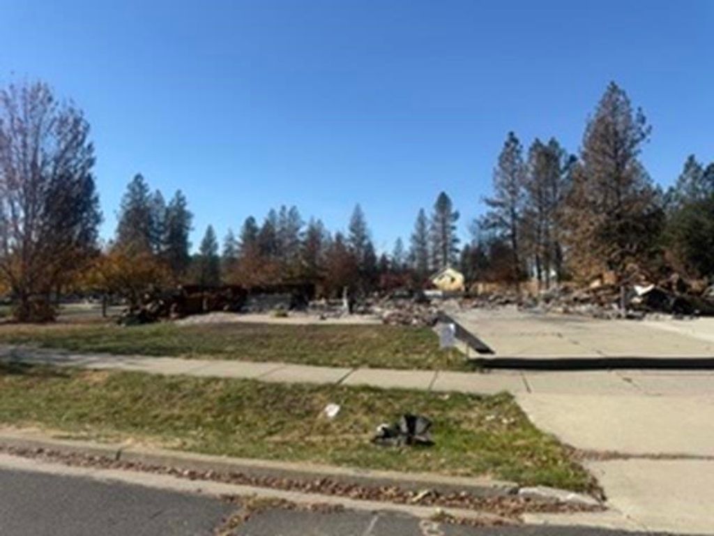 7203 N Old Fort Ct, Spokane, WA 99208 photo 3