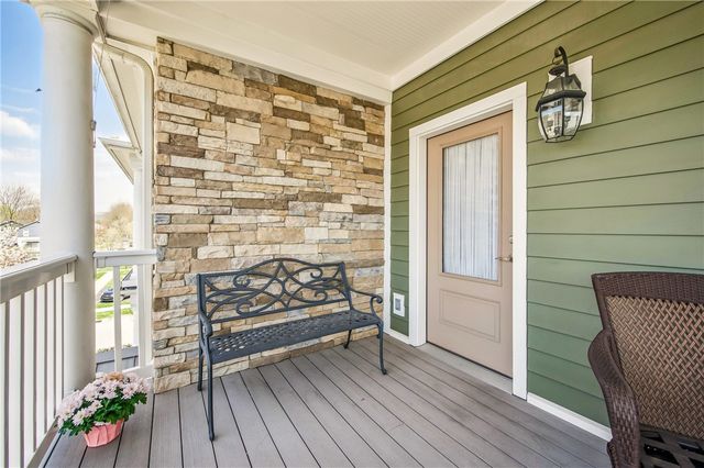 240 Third Street D, Oakmont, PA 15139