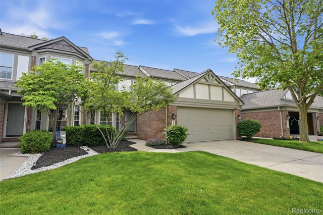 2216 Lone Wolf Lane 138, Canton Charter Township, MI 48188