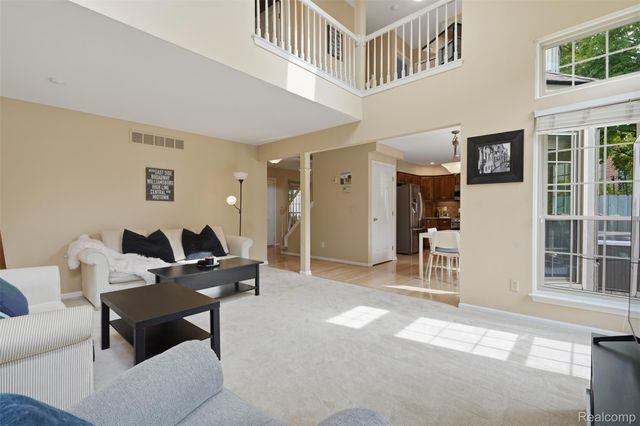 2216 Lone Wolf Lane 138, Canton Charter Township, MI 48188