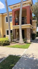 990 NE 33rd Ter 104, Homestead, FL 33033