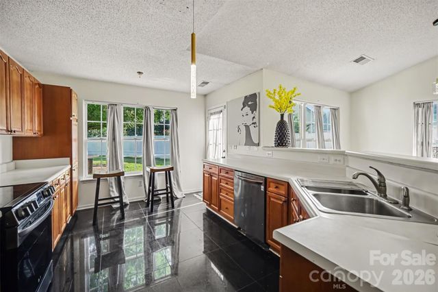 15725 Southern Garden Lane, Charlotte, NC 28278