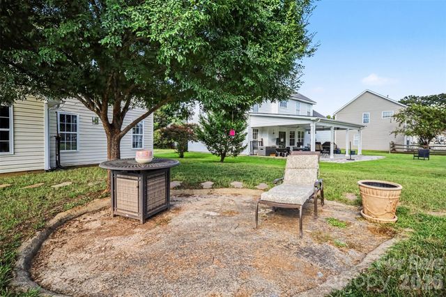 15725 Southern Garden Lane, Charlotte, NC 28278