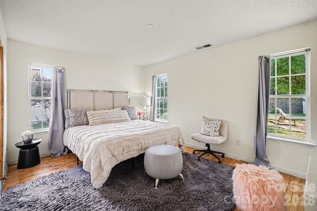 15725 Southern Garden Lane, Charlotte, NC 28278