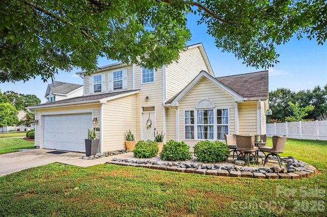 15725 Southern Garden Lane, Charlotte, NC 28278
