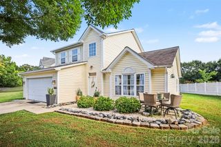 15725 Southern Garden Lane, Charlotte, NC 28278