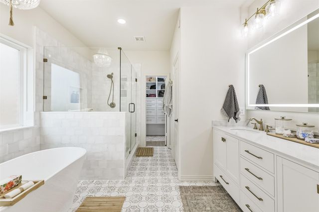 38 Hallmark Drive, Conroe, TX 77304