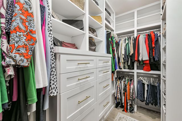 38 Hallmark Drive, Conroe, TX 77304