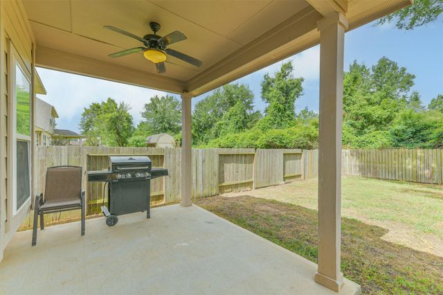 38 Hallmark Drive, Conroe, TX 77304