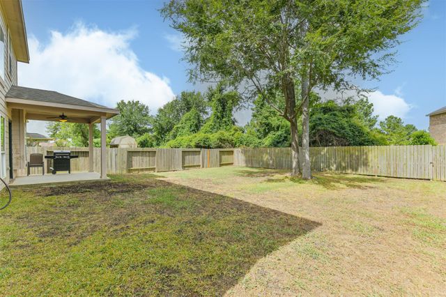 38 Hallmark Drive, Conroe, TX 77304