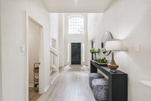 38 Hallmark Drive, Conroe, TX 77304