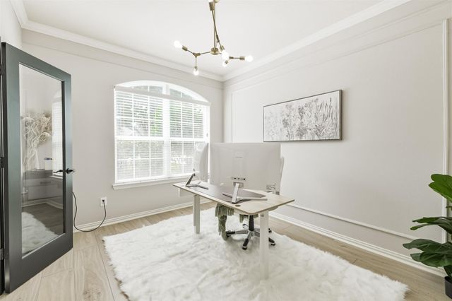 38 Hallmark Drive, Conroe, TX 77304