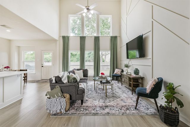 38 Hallmark Drive, Conroe, TX 77304