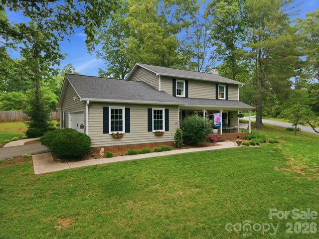 1496 Hardwood Circle, Newton, NC 28658