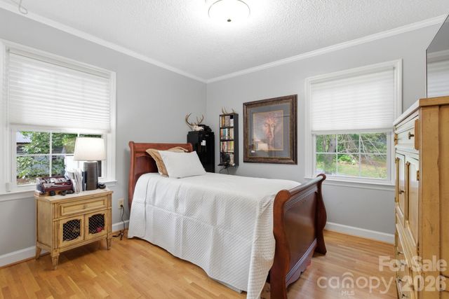 1496 Hardwood Circle, Newton, NC 28658