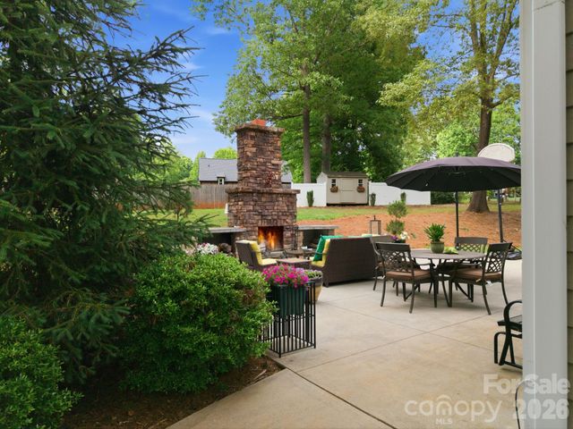 1496 Hardwood Circle, Newton, NC 28658