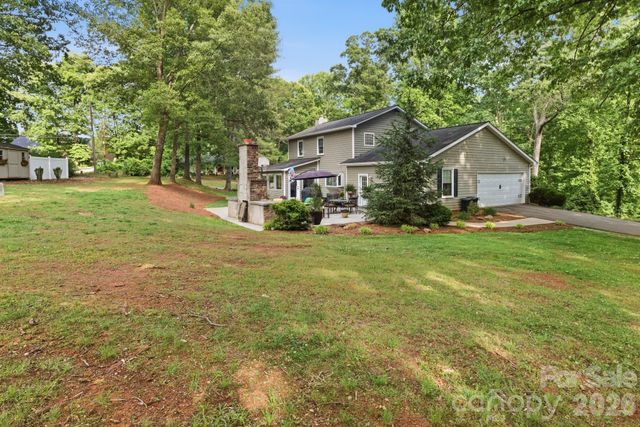 1496 Hardwood Circle, Newton, NC 28658