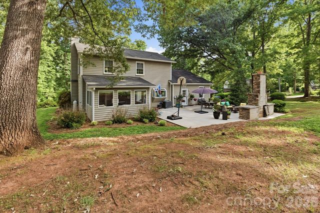 1496 Hardwood Circle, Newton, NC 28658