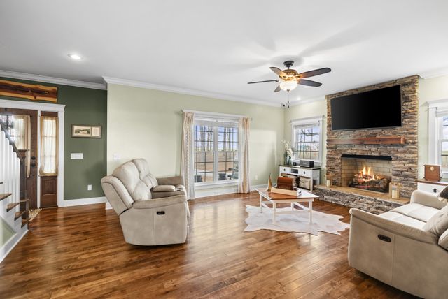 7027 Cowan Rd, Springfield, TN 37172