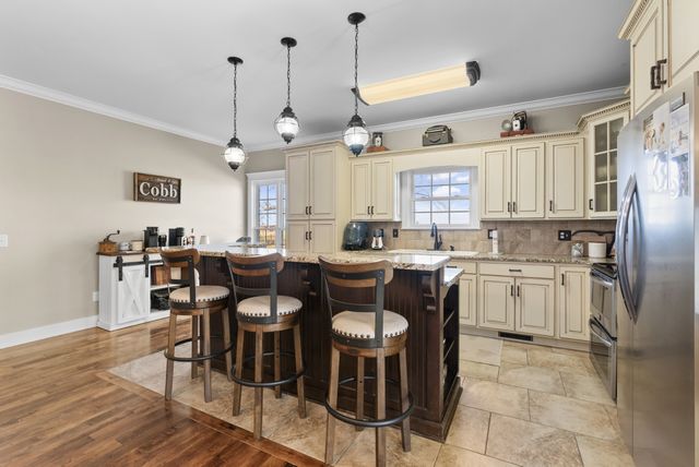 7027 Cowan Rd, Springfield, TN 37172