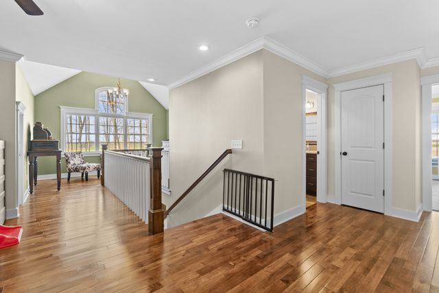 7027 Cowan Rd, Springfield, TN 37172