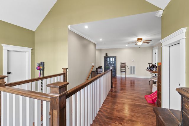 7027 Cowan Rd, Springfield, TN 37172