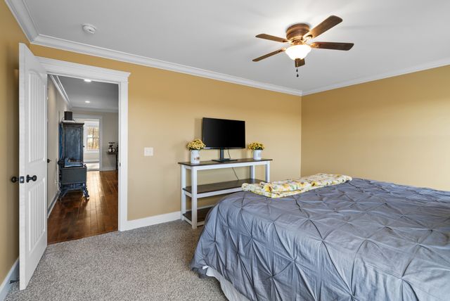 7027 Cowan Rd, Springfield, TN 37172