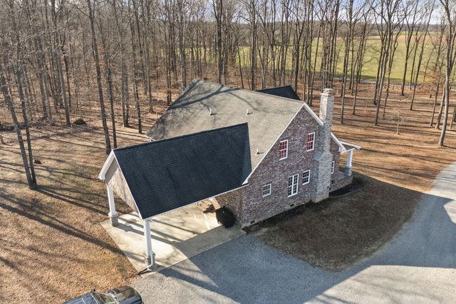 7027 Cowan Rd, Springfield, TN 37172