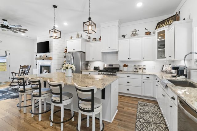 7027 Cowan Rd, Springfield, TN 37172