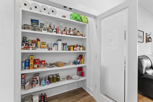 7027 Cowan Rd, Springfield, TN 37172