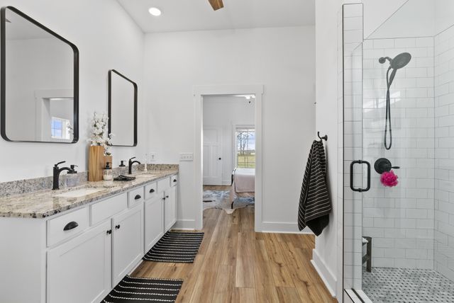 7027 Cowan Rd, Springfield, TN 37172