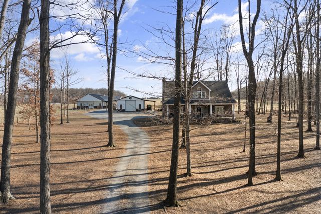 7027 Cowan Rd, Springfield, TN 37172