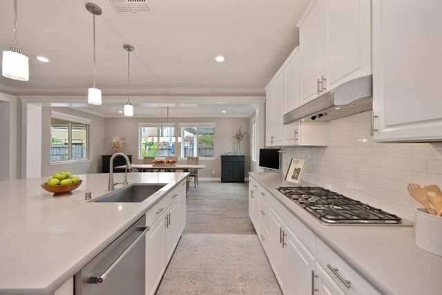 7564 Astaire Way, Roseville, CA 95747