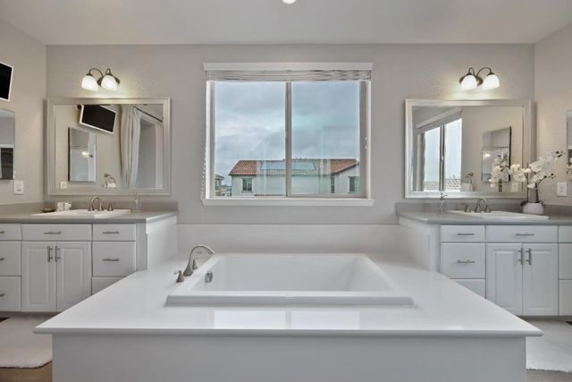 7564 Astaire Way, Roseville, CA 95747