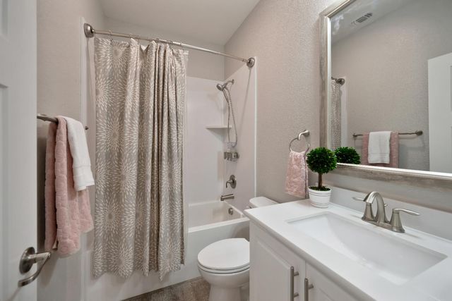 7564 Astaire Way, Roseville, CA 95747