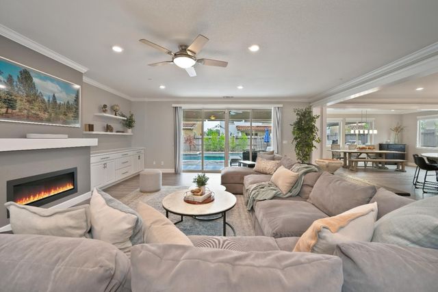 7564 Astaire Way, Roseville, CA 95747