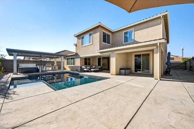 7564 Astaire Way, Roseville, CA 95747