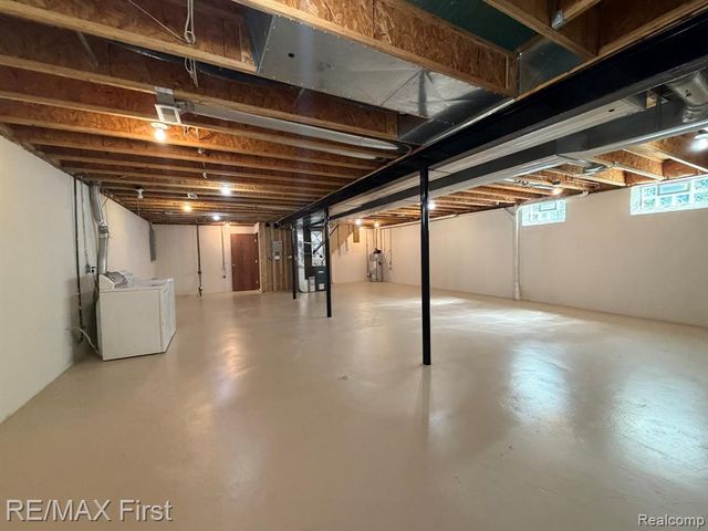 3055 W Auburn Road, Rochester Hills, MI 48309