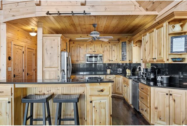 279 Rising Star Lane, Mineral Bluff, GA 30559