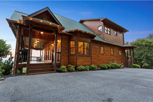 279 Rising Star Lane, Mineral Bluff, GA 30559